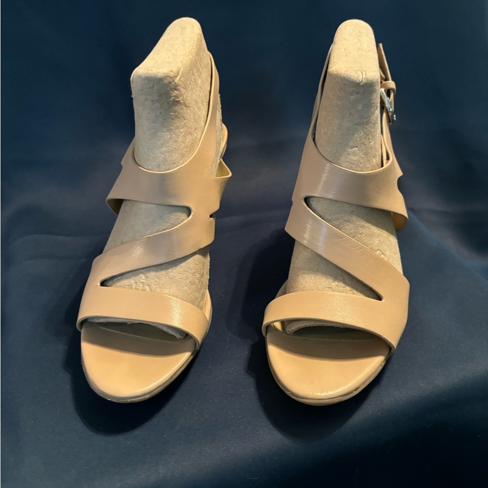 Naturalizer Tan Heels with Strappy Design